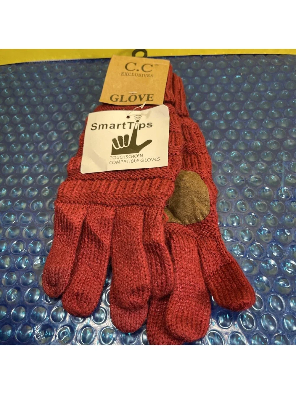 C.C. Exclusives SmartTips TOUCHSCREEN COMPATIBLE Red Knitted Gloves - ONE SIZE